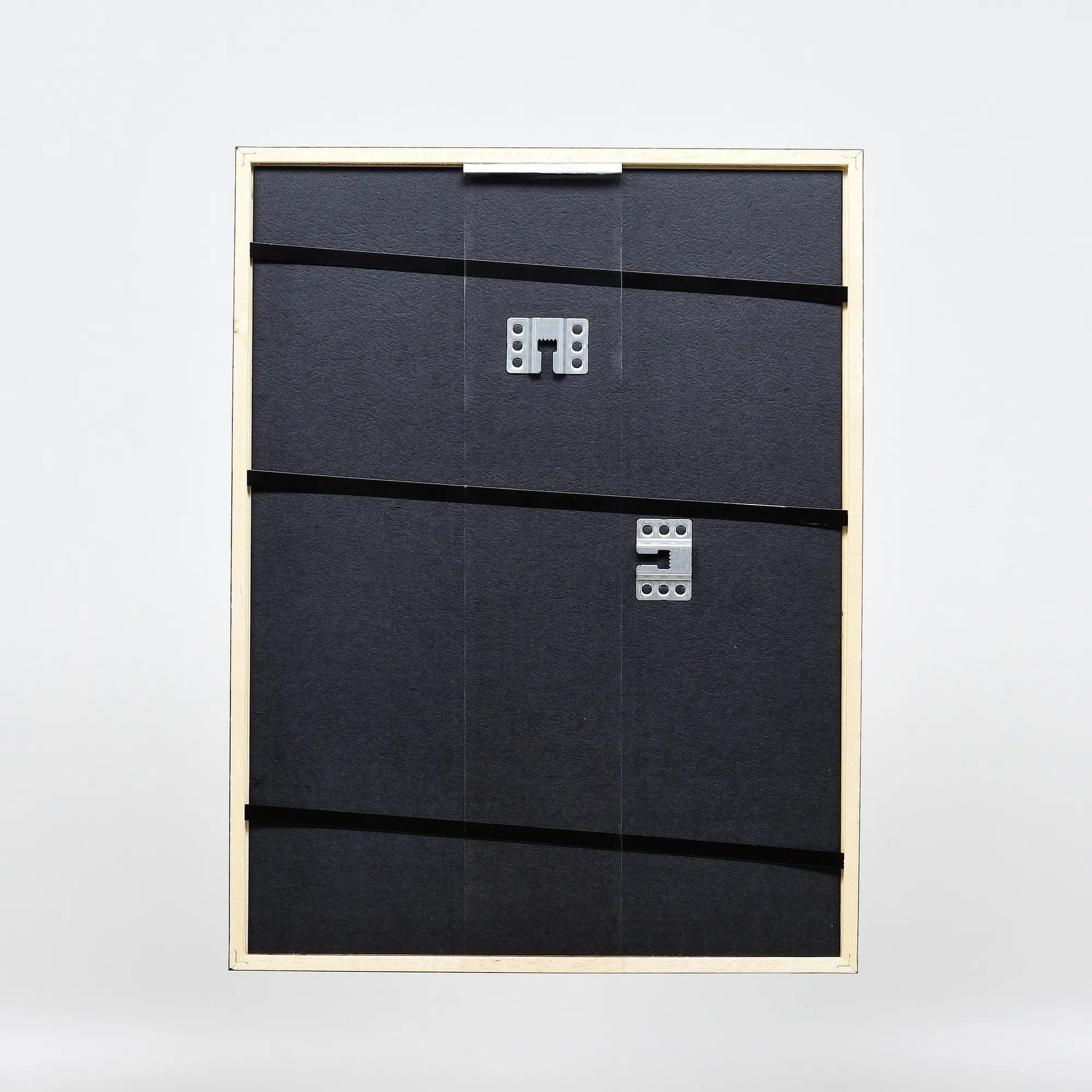 [Schwarz] 20 – back