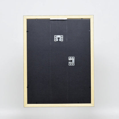 [Schwarz] 2210 – back