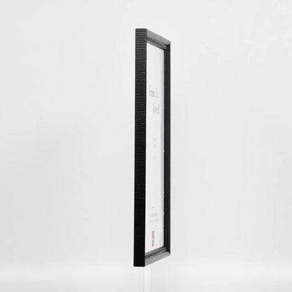 [Schwarz] 48 – side