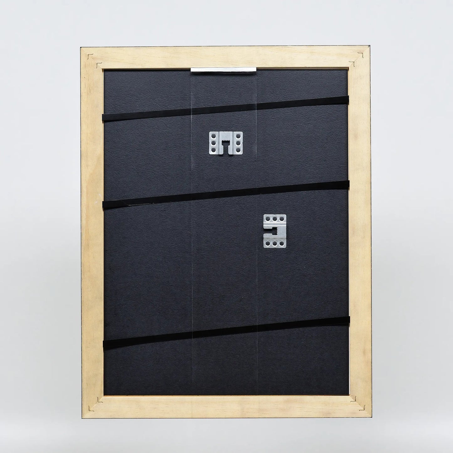 [Schwarz] 64 – back