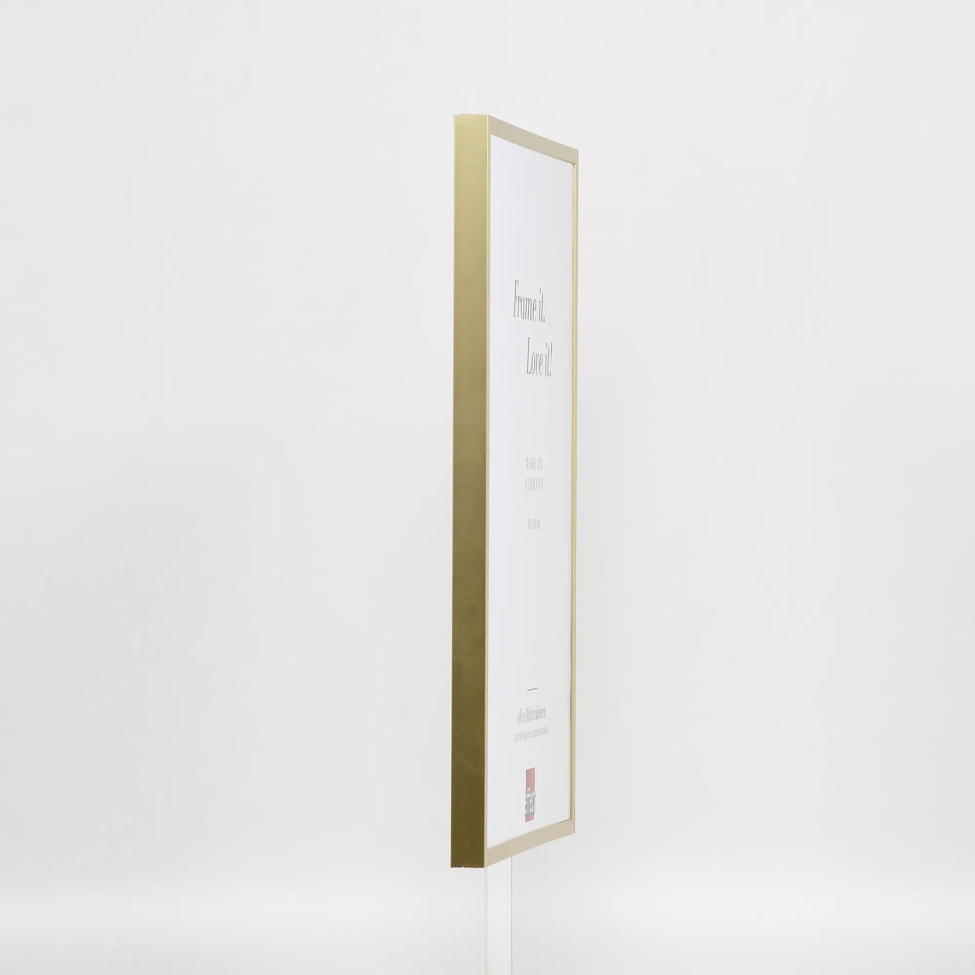 [Gold] S2 – side